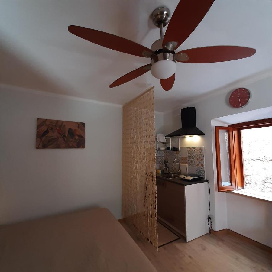 Apartmán A Casa Di Carla Sonnino Exteriér fotografie
